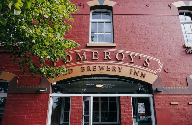 Entrance_to_Pomeroys