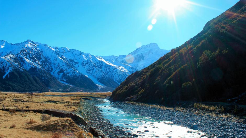 Mt-Cook-Tasman-Glacier