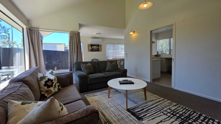 Airways Townhouse lounge